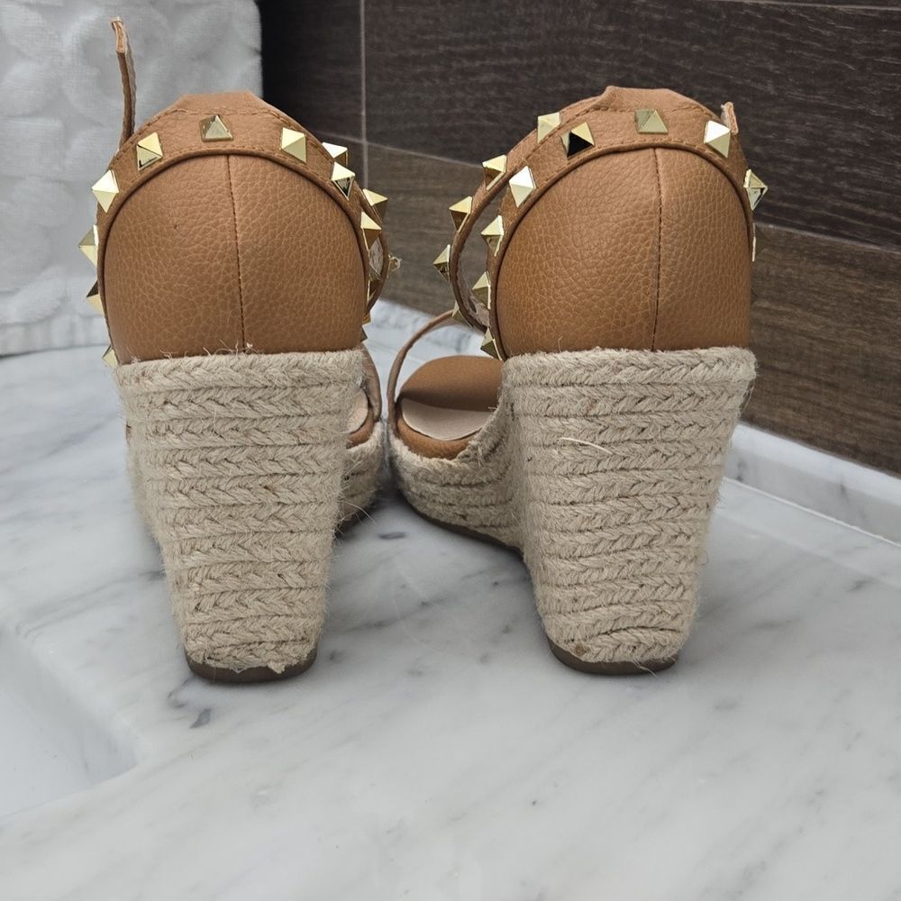 Brown Leather Women's Sandals - Picture 3 of 6